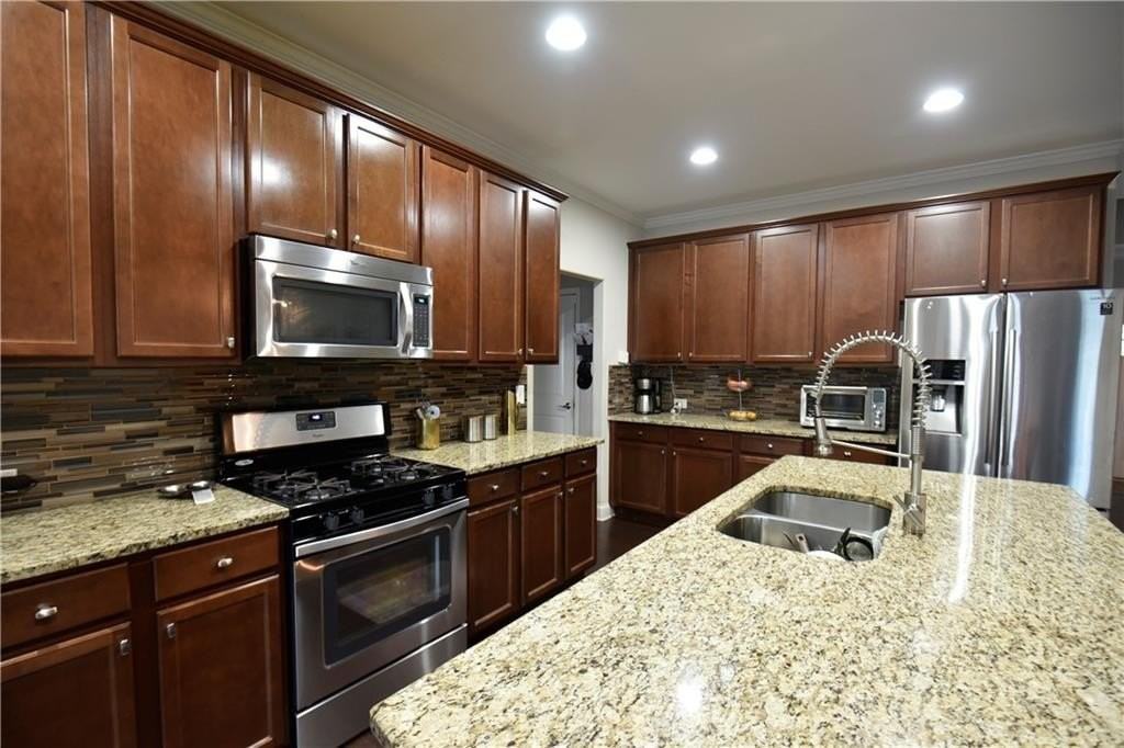 1805 Kingsbridge Ct - Photo 4 of 50