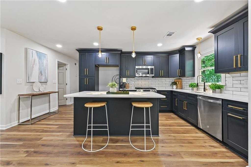 4246 Nora Ln - Photo 3 of 30