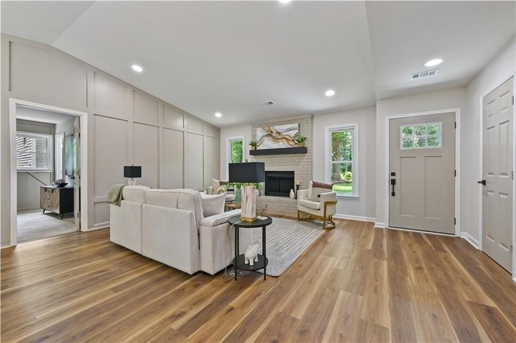 4246 Nora Ln - Photo 6 of 30