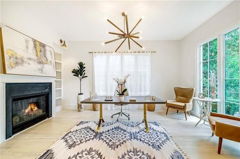 538 Park Dr Ne - Photo 4 of 50