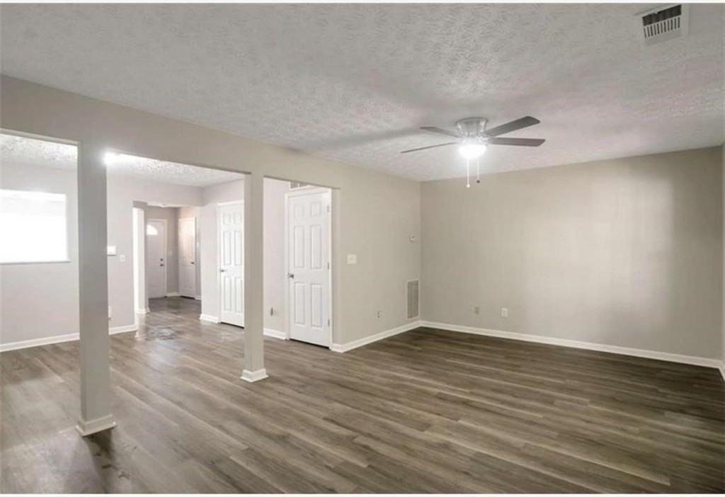 3833 Waldrop Ln - Photo 2 of 18