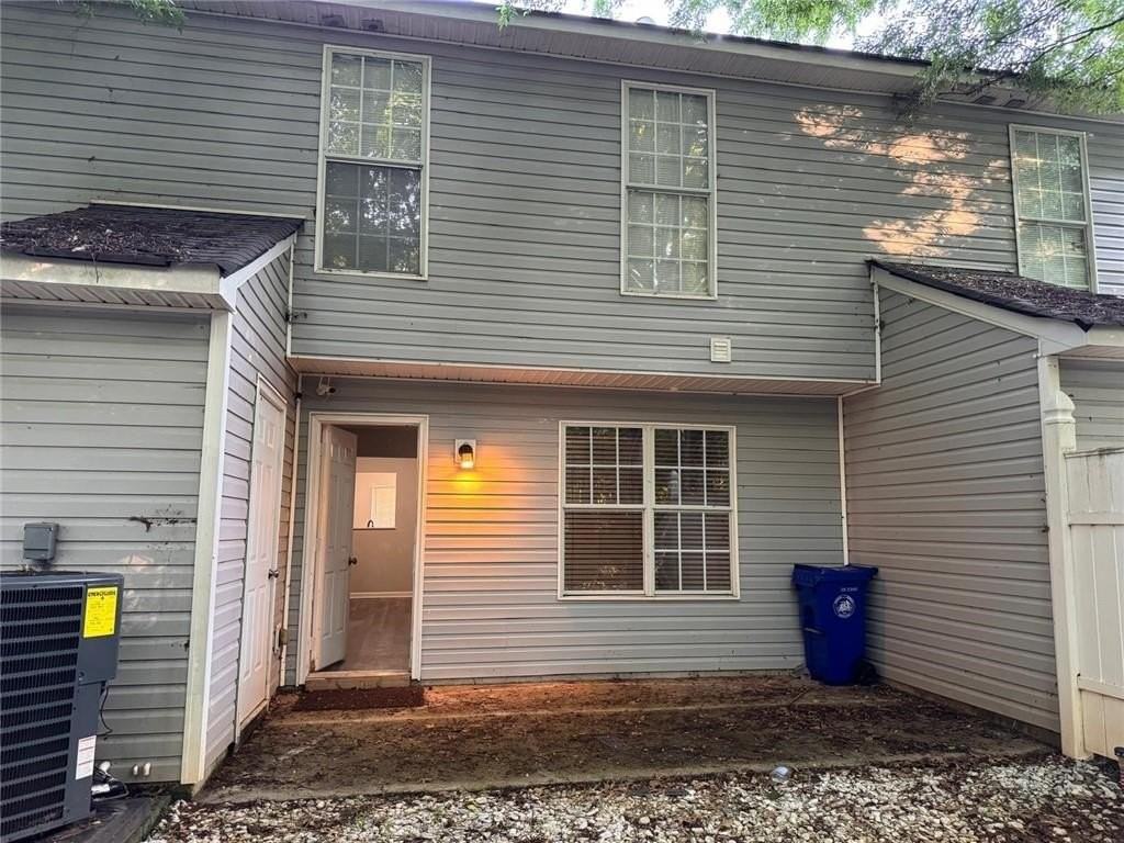 3833 Waldrop Ln - Photo 5 of 18