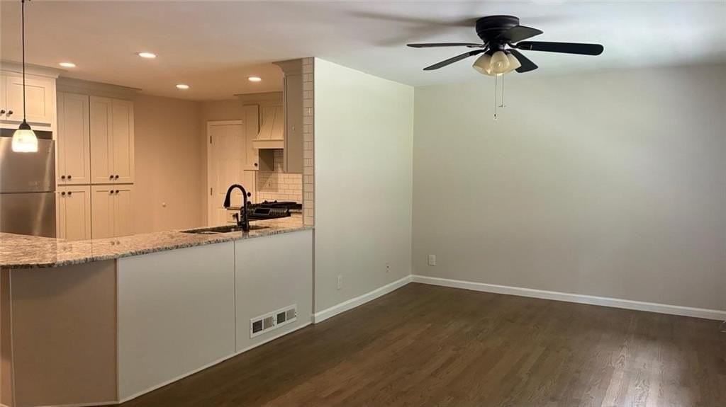 1744 Oak Ridge Way - Photo 2 of 22