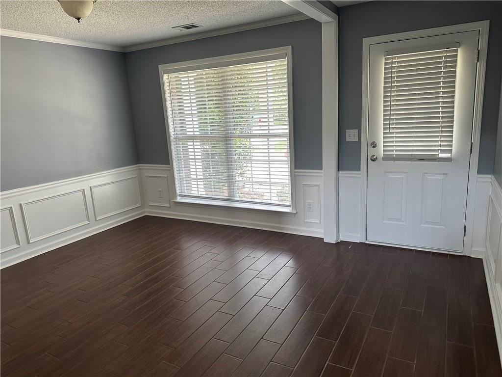 4306 Shillham Ct - Photo 4 of 26