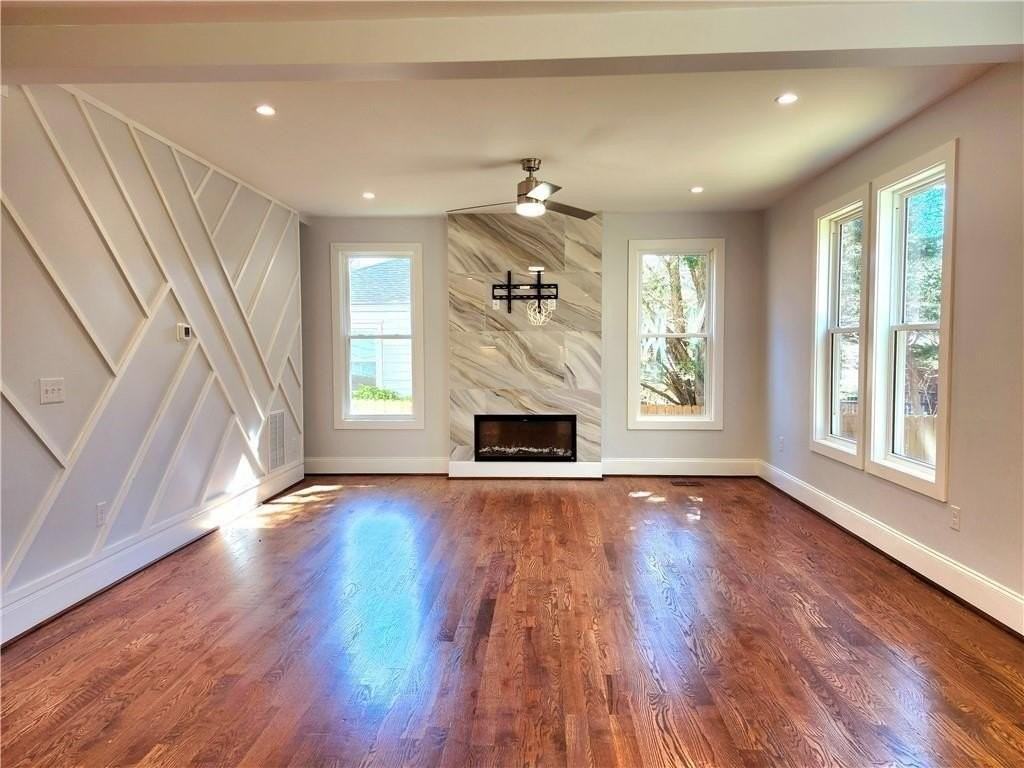 1112 Shepherds Ln Ne - Photo 6 of 44