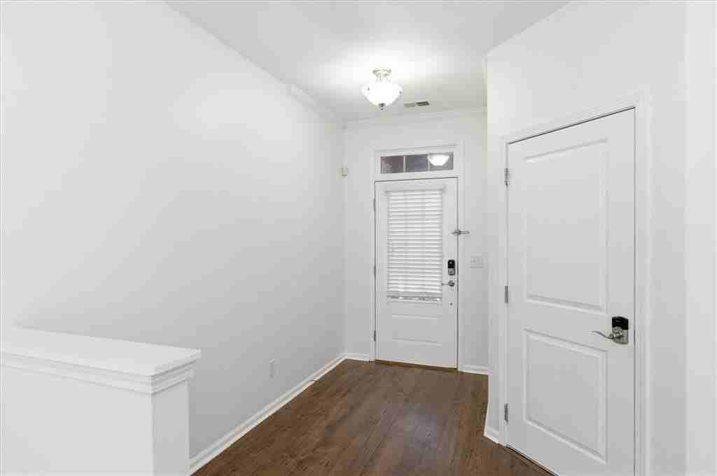 13459 Gardiner Ln - Photo 5 of 50