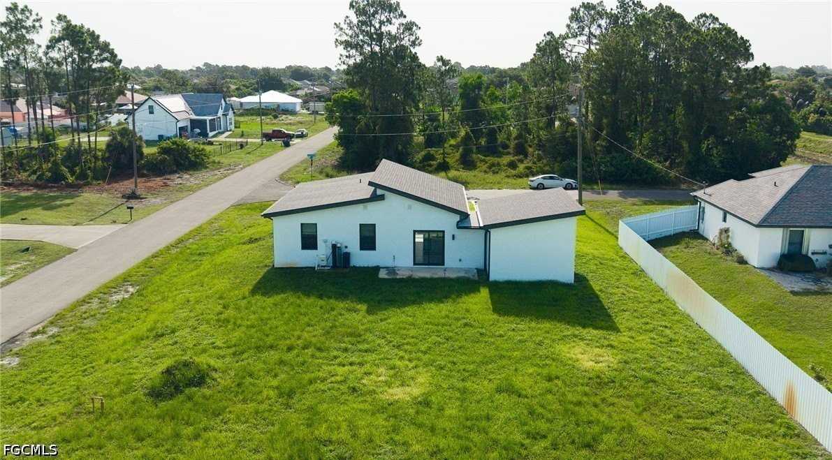 3000 Tena Ave S - Photo 2 of 27