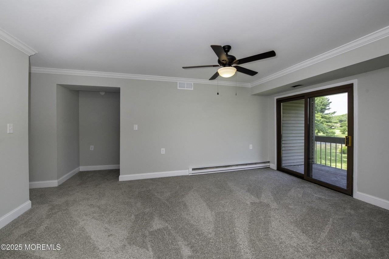 5B Auburn Ct - Photo 4 of 19