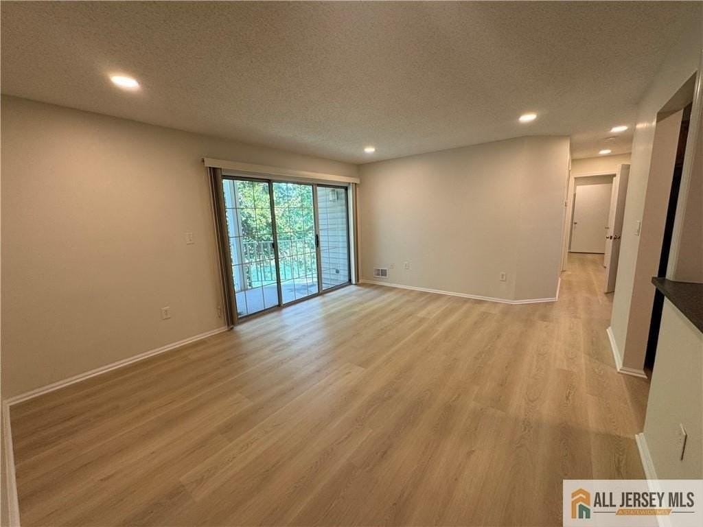7 Sheffield Ct - Photo 2 of 18