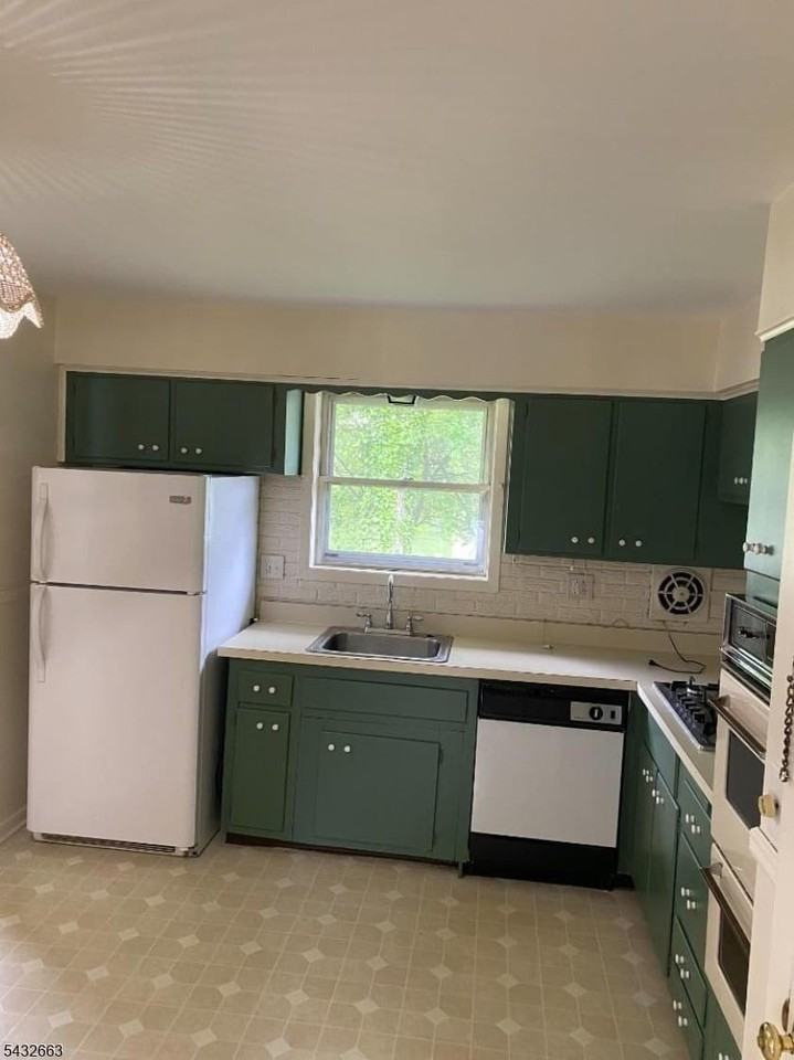 721 Lawrence Rd - Photo 7 of 21