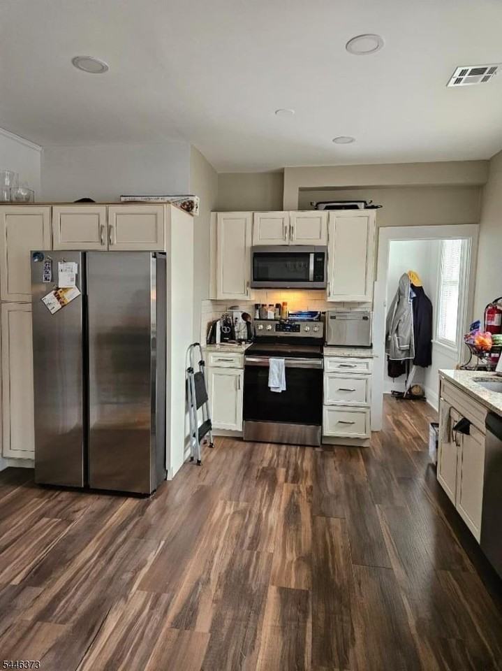 92 Mount Bethel Rd - Photo 3 of 17