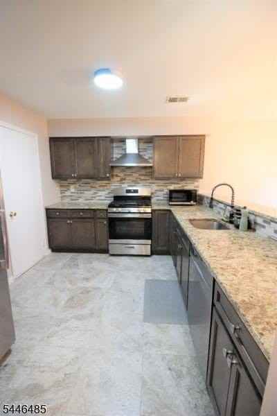 83 Winchester Way - Photo 5 of 22