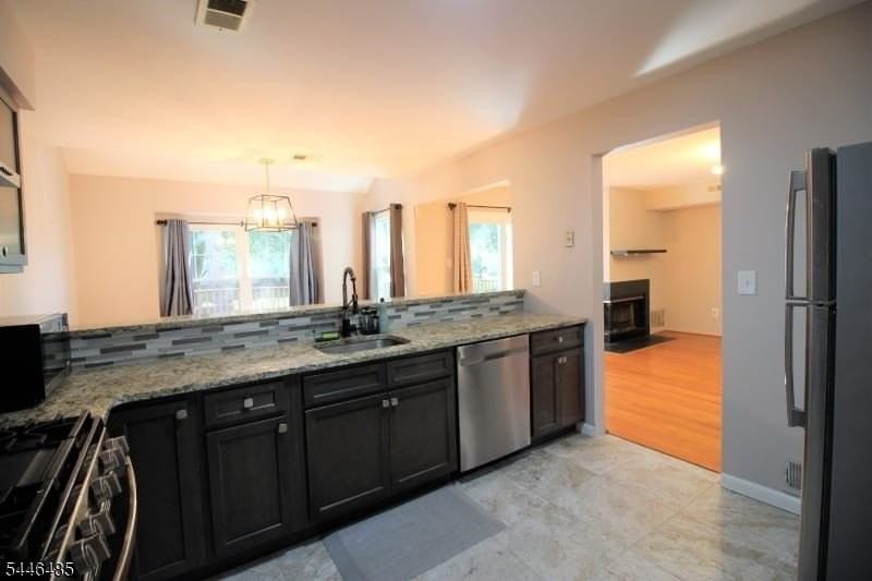 83 Winchester Way - Photo 6 of 22