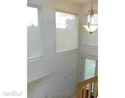 3101 Maple Brook Rd - Photo 2 of 11
