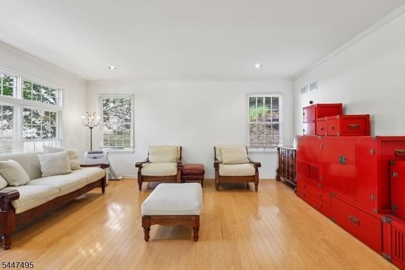8 Pring Ct - Photo 6 of 31