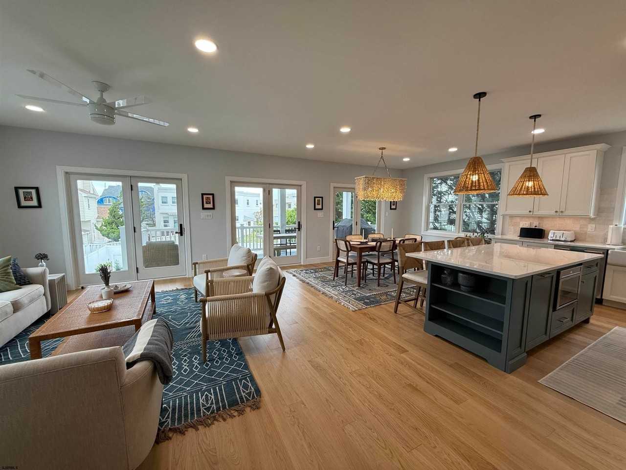 7607 Burk Ave - Photo 6 of 50