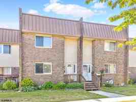featured image of 801 Dudley Ct #1402