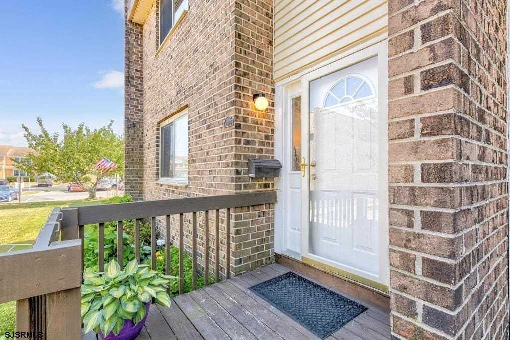 801 Dudley Ct #1402 - Photo 4 of 41