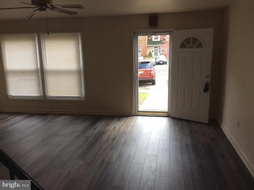 7 Rittenhouse Ct - Photo 5 of 17