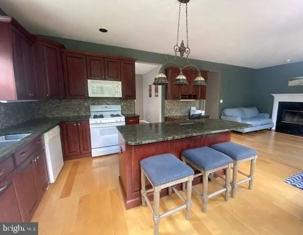 6 Wyckoff Dr - Photo 2 of 18