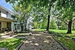691 Stoneyford Rd - Photo 3 of 44