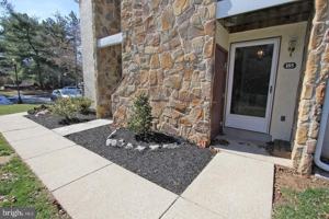 featured image of 185 Valley Stream Cir