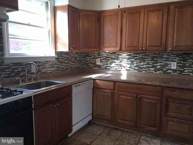 805 Selma St - Photo 6 of 12