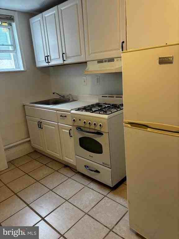 918 S 12th St #2F - Photo 2 of 10