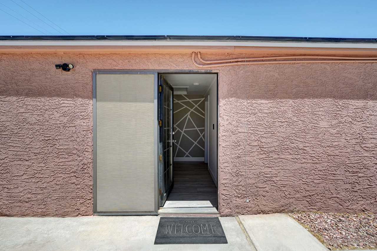 1122 South 10th Street #1 - Photo 2 of 20
