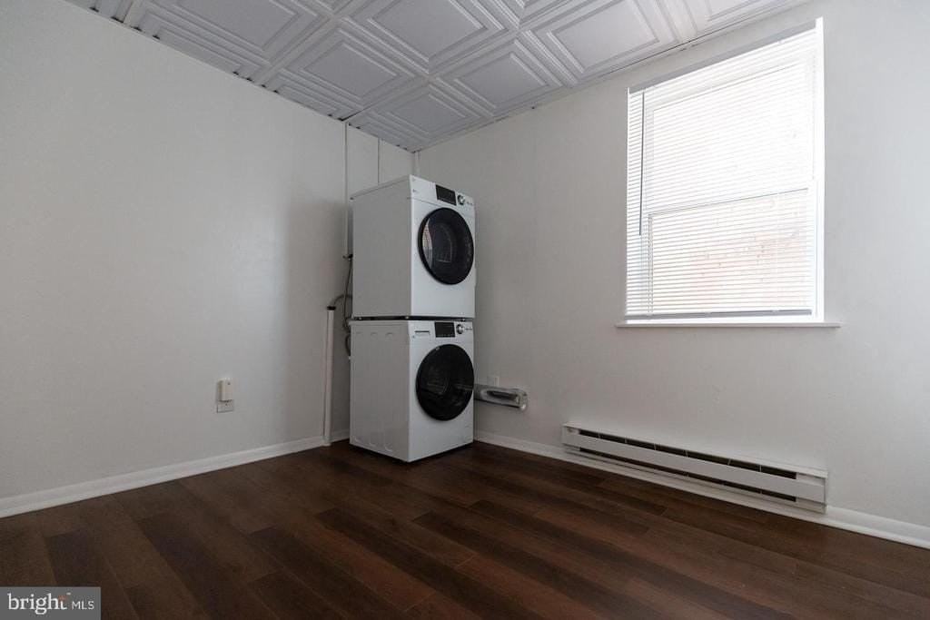 929 S 8th St - Photo 3 of 10