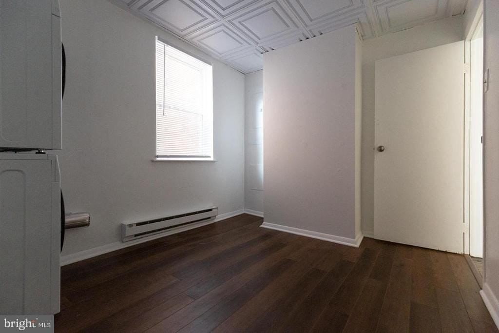 929 S 8th St - Photo 4 of 10