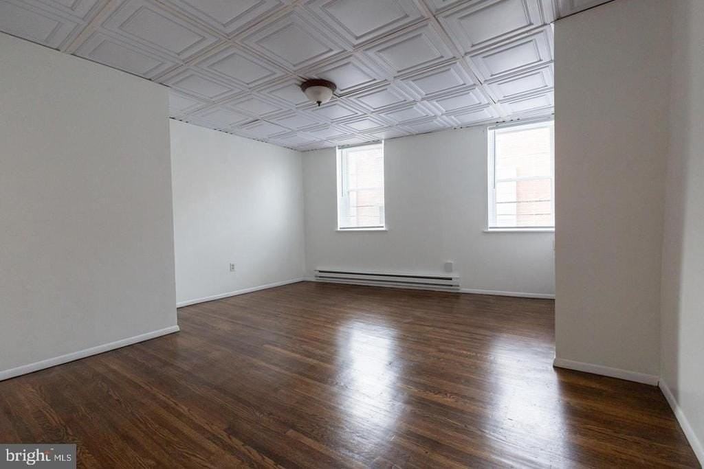 929 S 8th St - Photo 5 of 10