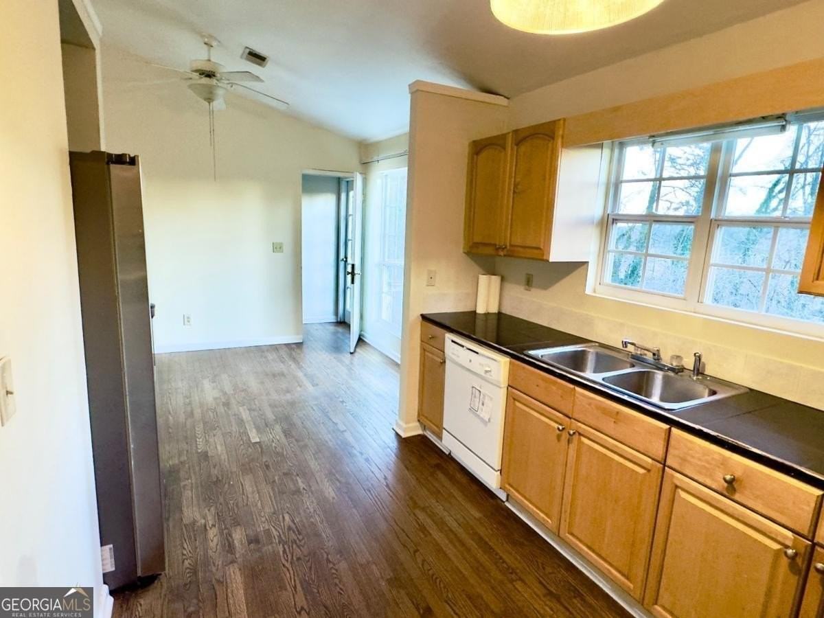 2020 Driftwood Cir - Photo 5 of 22