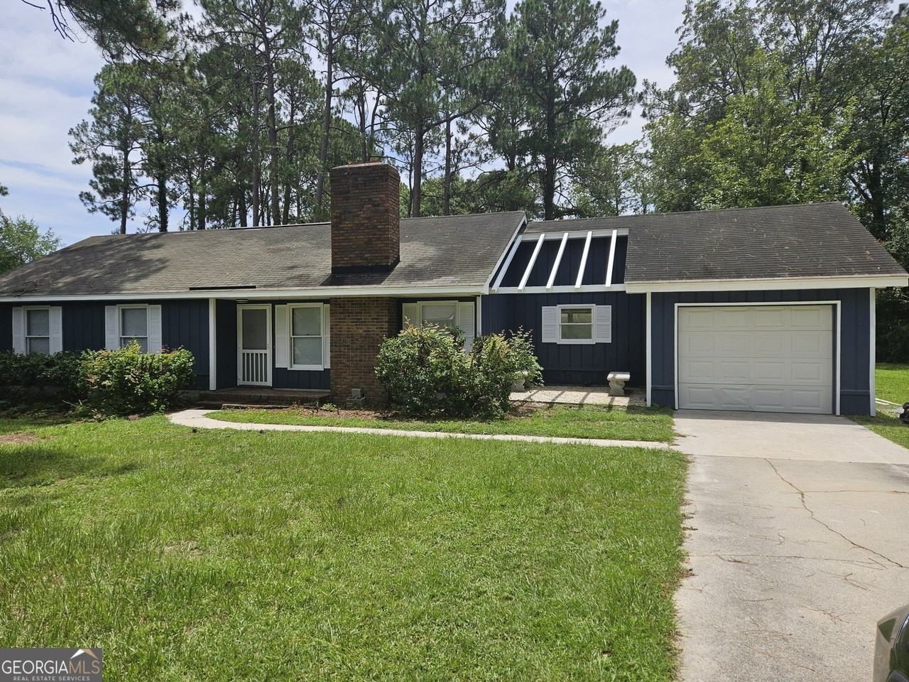 220 Courtney Way - Photo 2 of 13