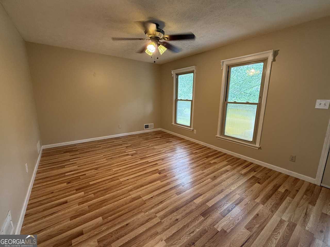 2691 Falcon Ridge Dr - Photo 6 of 13