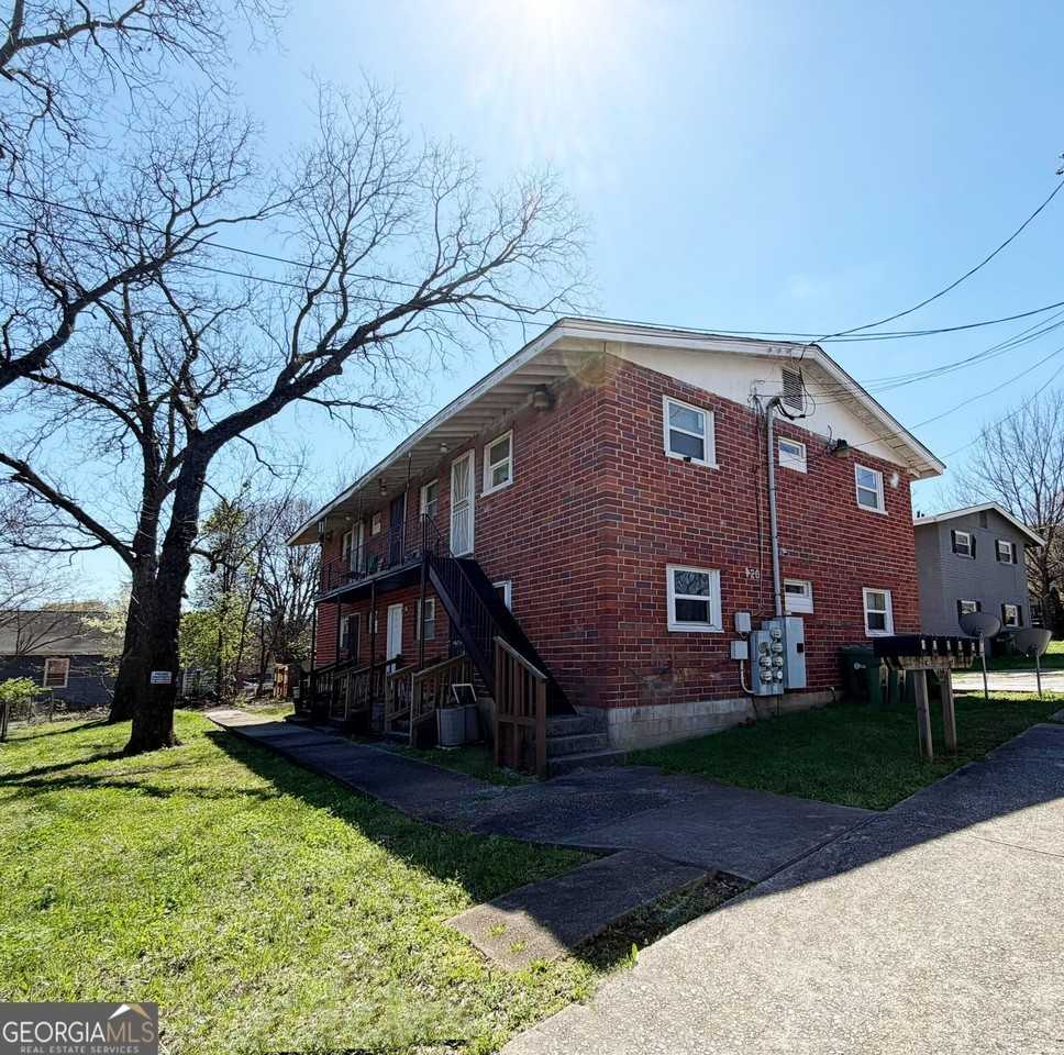 420 Rawson St Sw #3 - Photo 7 of 9