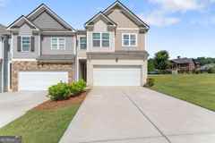 300 Stoneybrook Dr - Photo 1 of 1