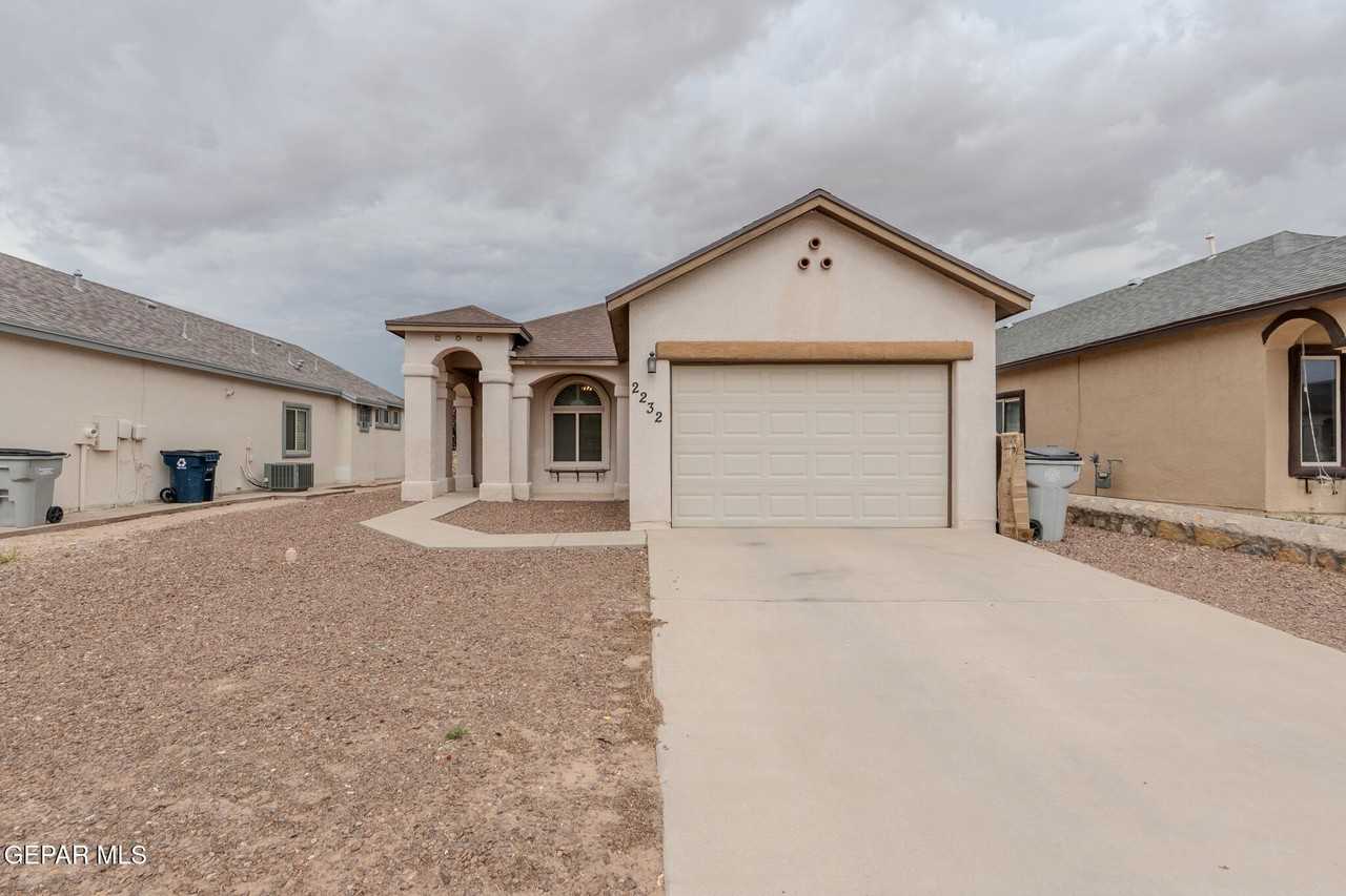 2232 Honour Point Pl - Photo 7 of 34