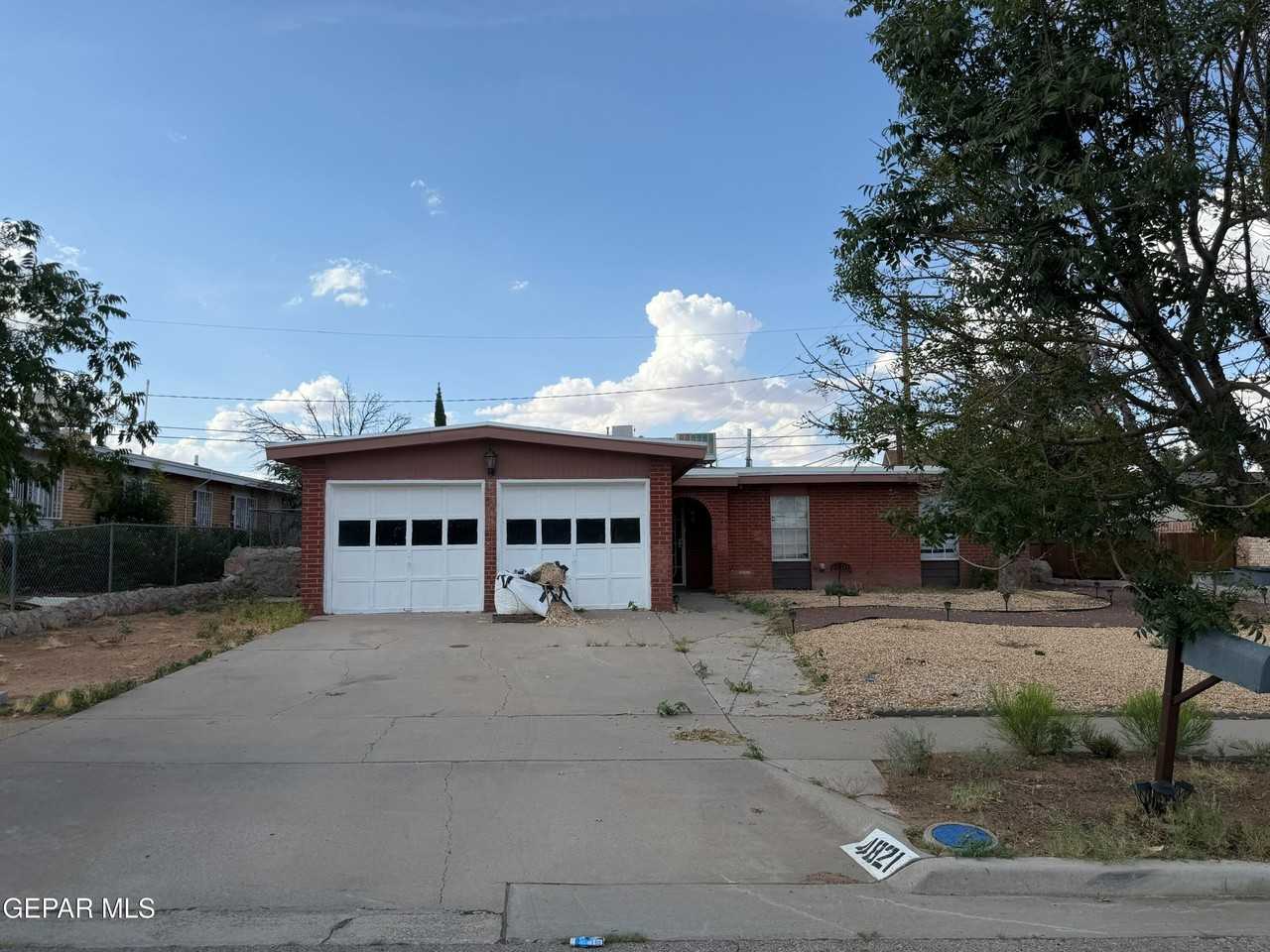 4821 Tumbleweed Ave - Photo 2 of 14