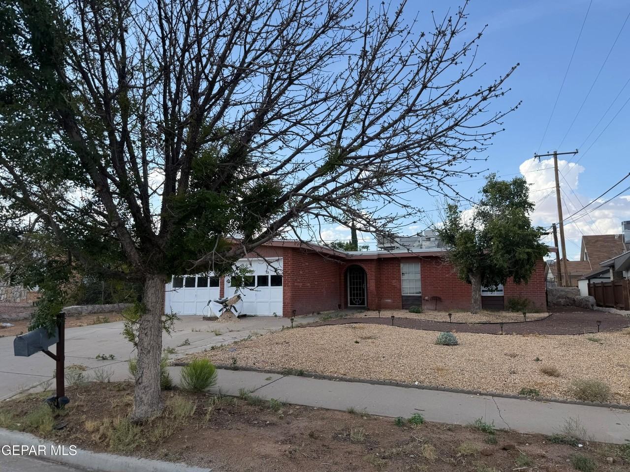 4821 Tumbleweed Ave - Photo 3 of 14
