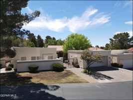 featured image of 1004 Los Jardines Cir