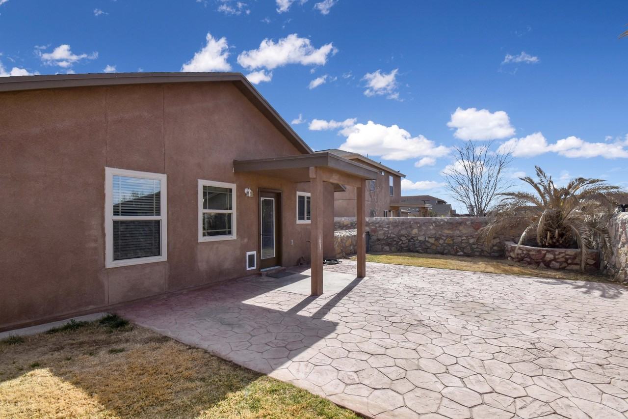 14229 Poets Rock Ln - Photo 2 of 24