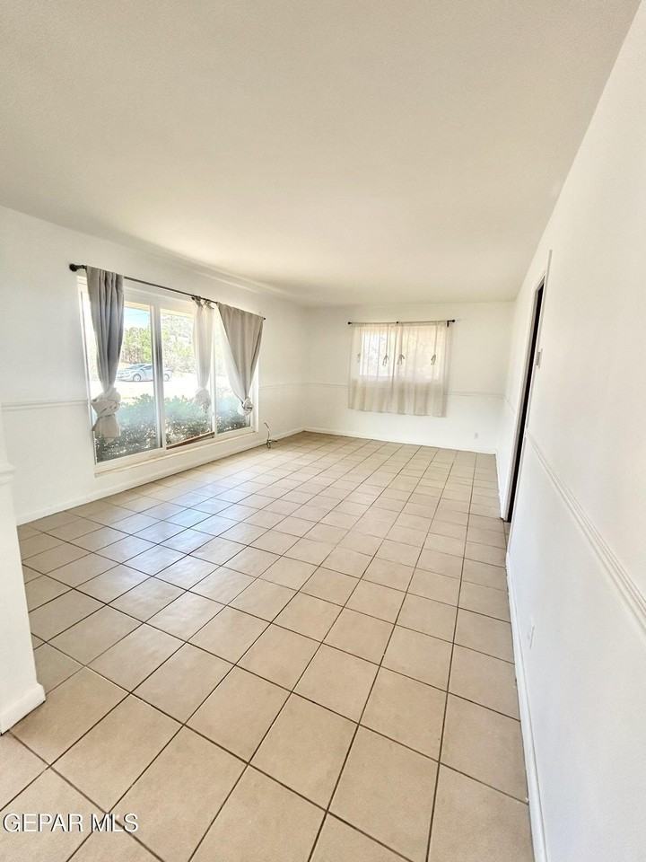 2900 Polk Ave - Photo 7 of 16