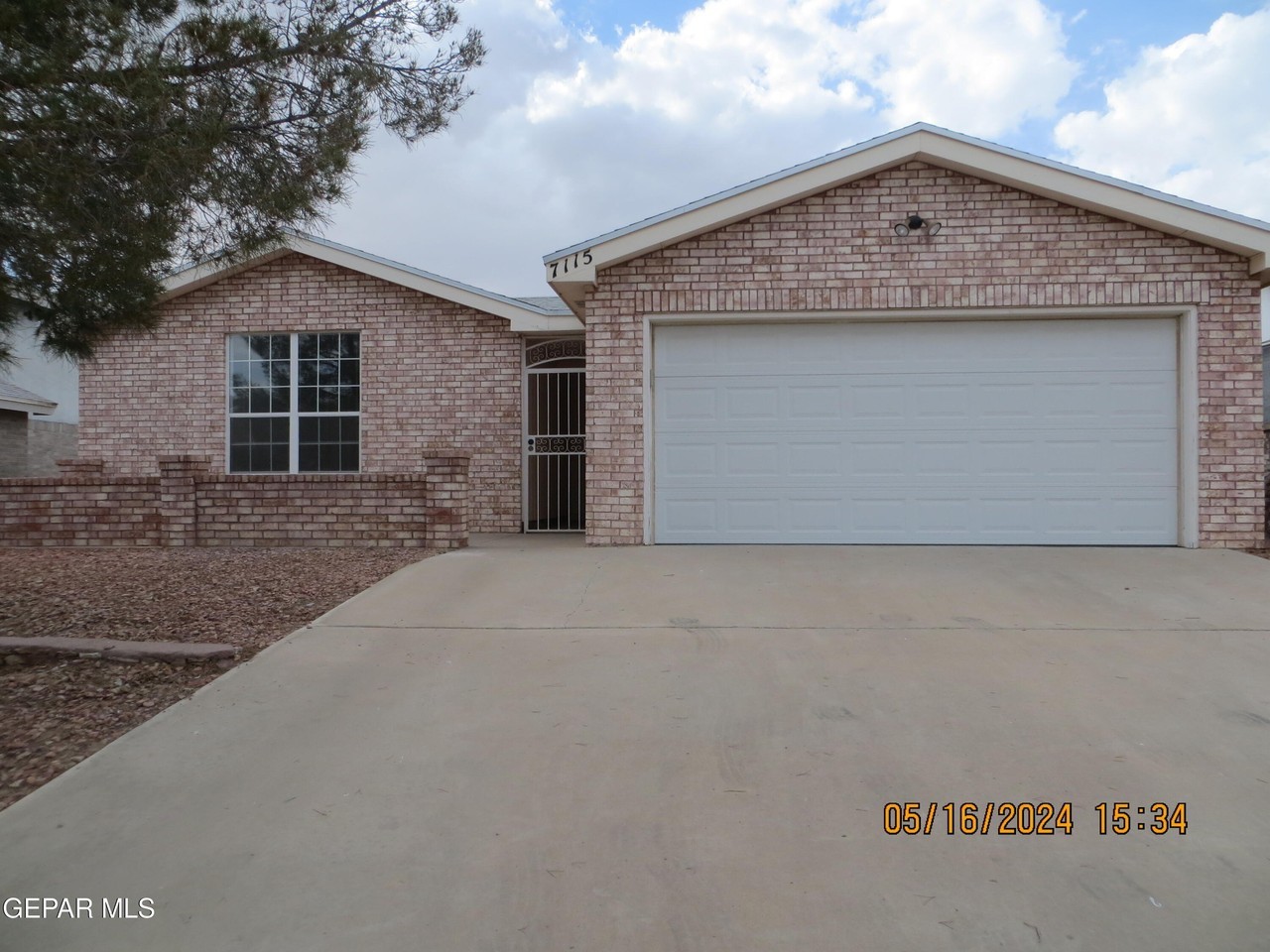 7115 Oval Rock Dr - Photo 2 of 29