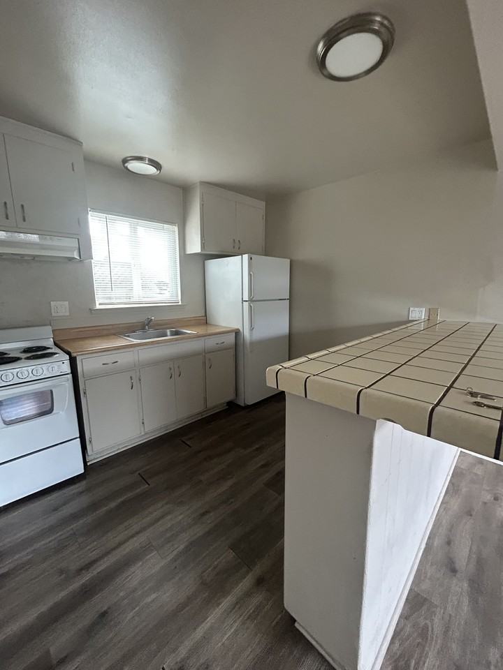 122 Blackburn St #1 - Photo 2 of 3