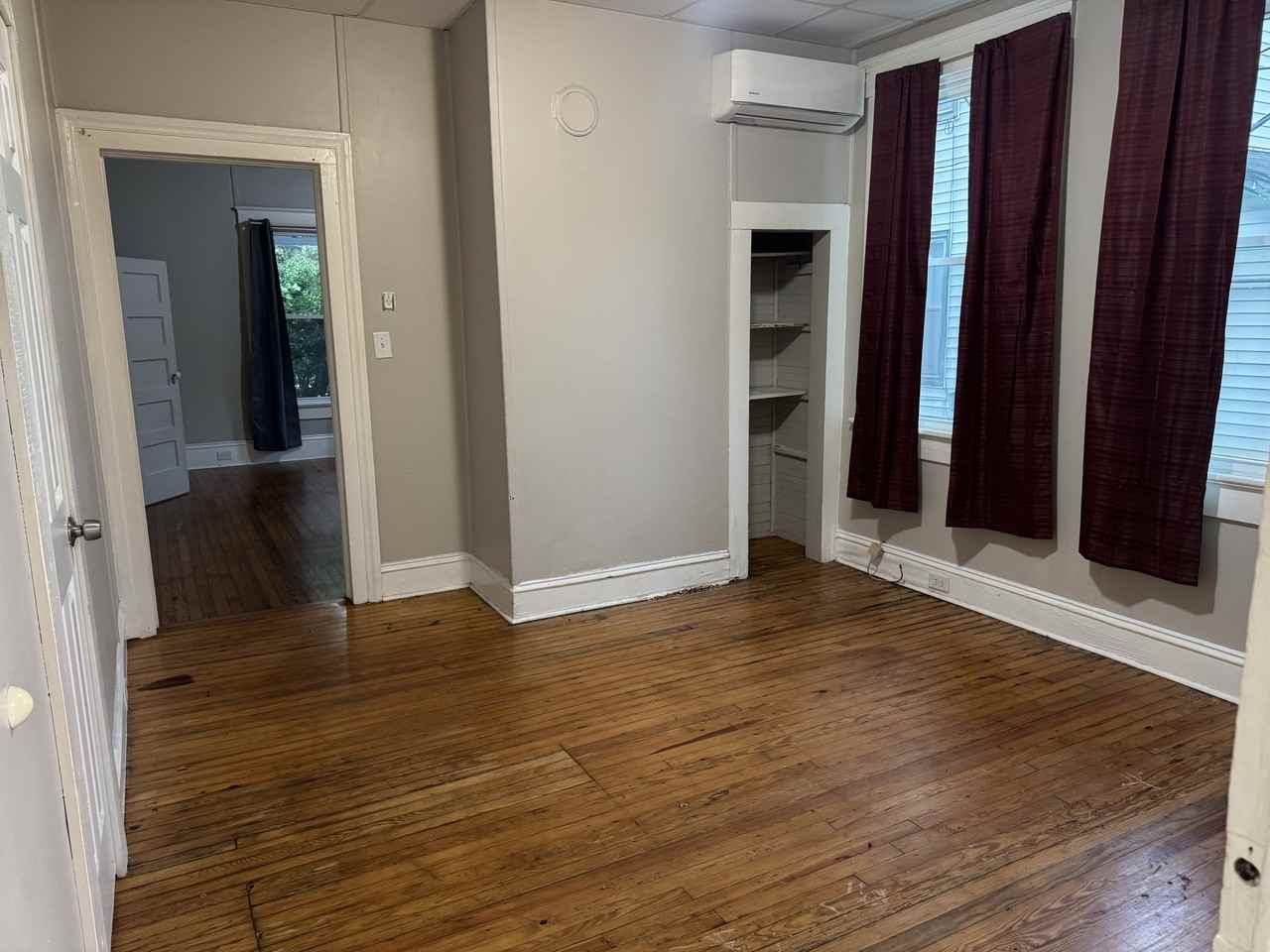 530 Park Ave #530 - Photo 6 of 12