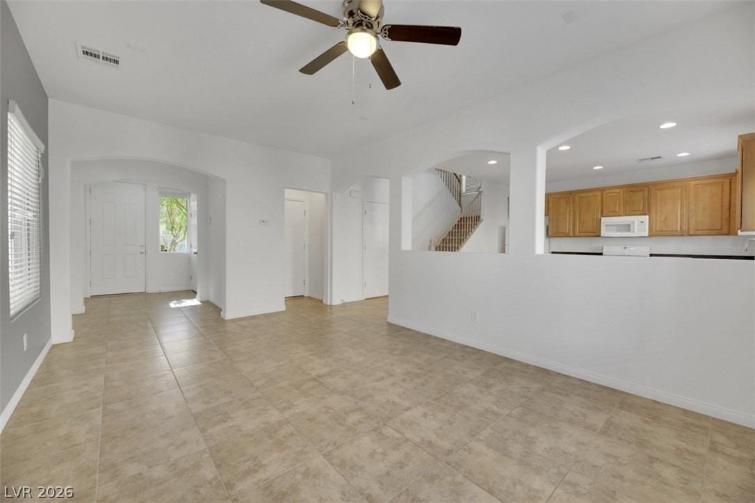 9366 Fitzwilliam Ave - Photo 4 of 20
