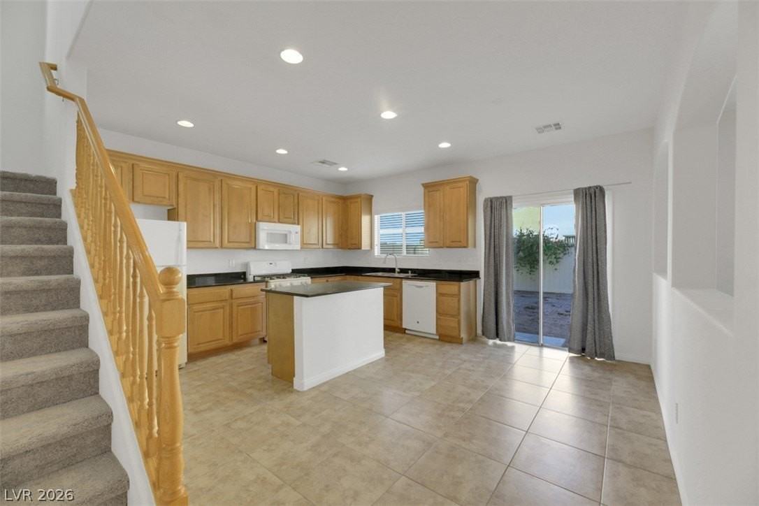 9366 Fitzwilliam Ave - Photo 5 of 20