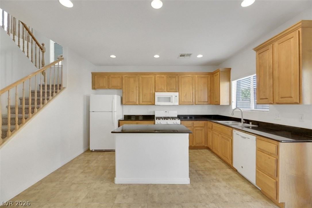 9366 Fitzwilliam Ave - Photo 7 of 20