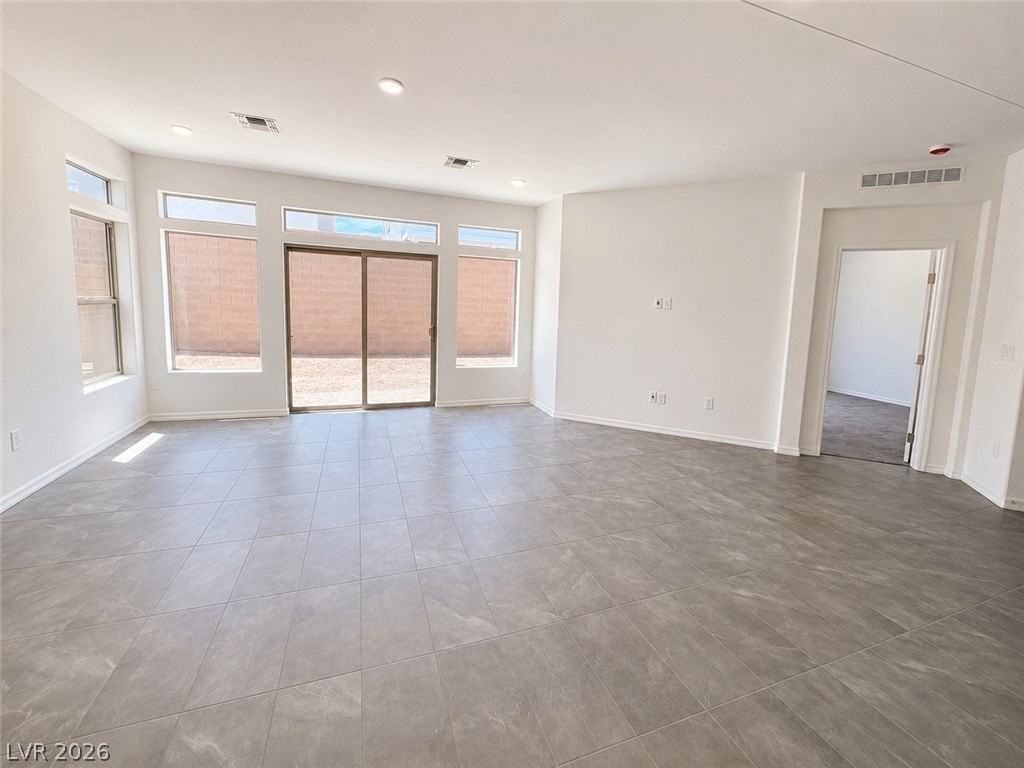 7443 Legacy Point St - Photo 3 of 6